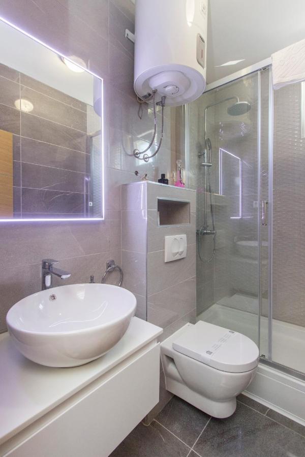 Apartmani Malis Ražanj المظهر الخارجي الصورة