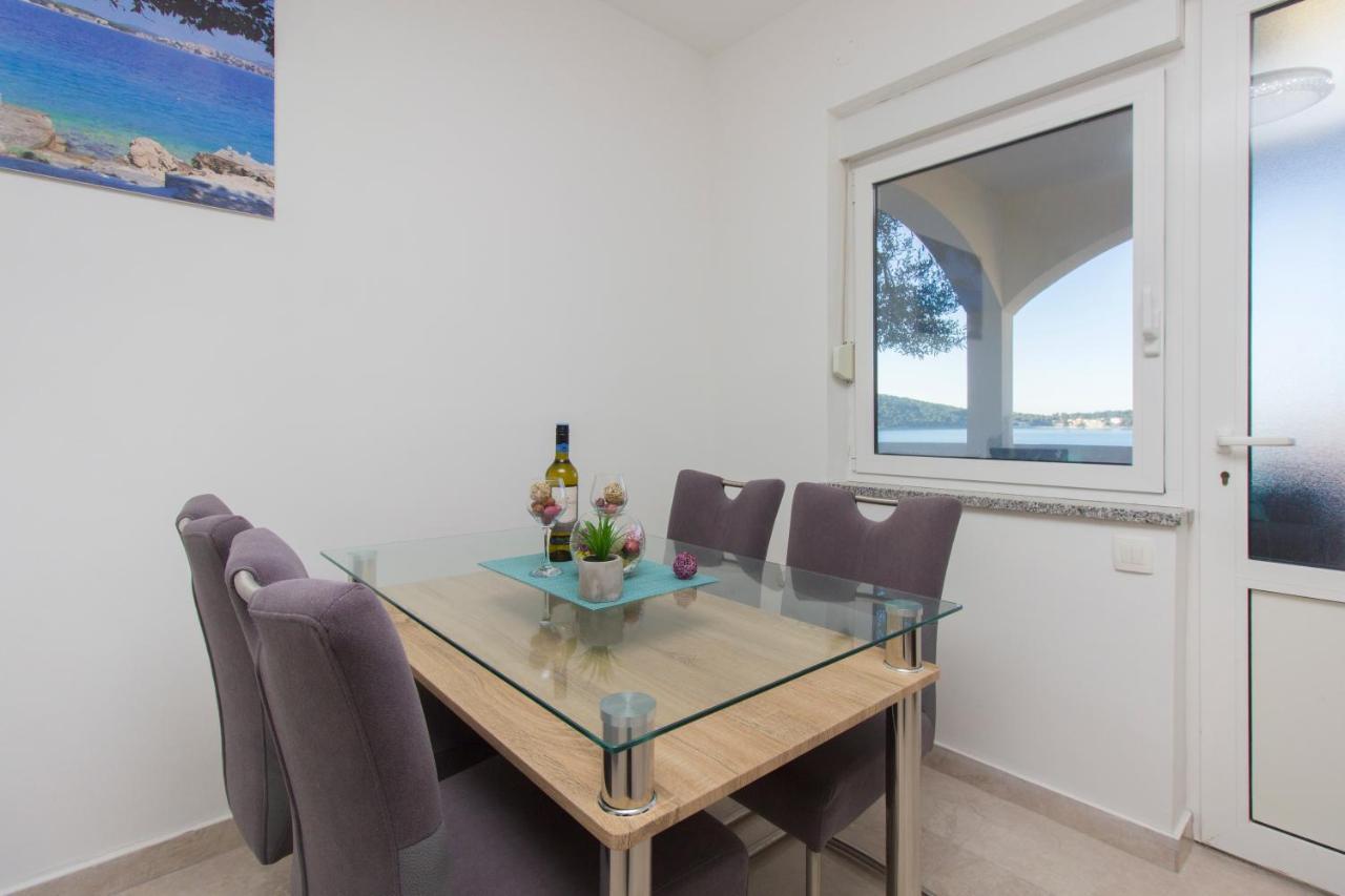 Apartmani Malis Ražanj المظهر الخارجي الصورة