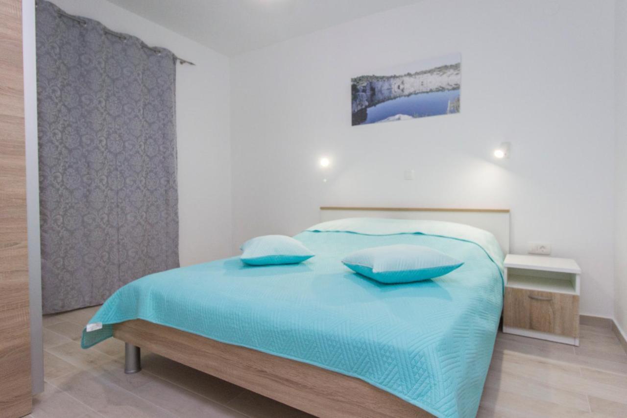 Apartmani Malis Ražanj المظهر الخارجي الصورة